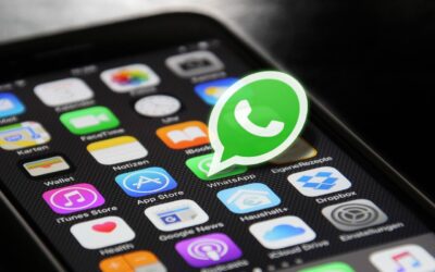 WhatsApp quita la última conexión y ‘en línea’. Las redes sociales explotan con memes por parejas toxicas