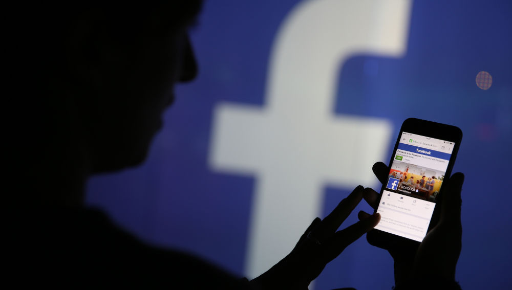 Como Comprobar si tu móvil o Corre se ha filtrado con Facebook en los resientes ataques hacia esta plataforma